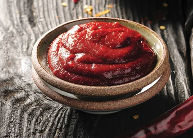 Gochujang: o que é, sabor, como usar e onde comprar | Comidas Asiáticas: Gochujang, pasta coreana fermentada de pimenta