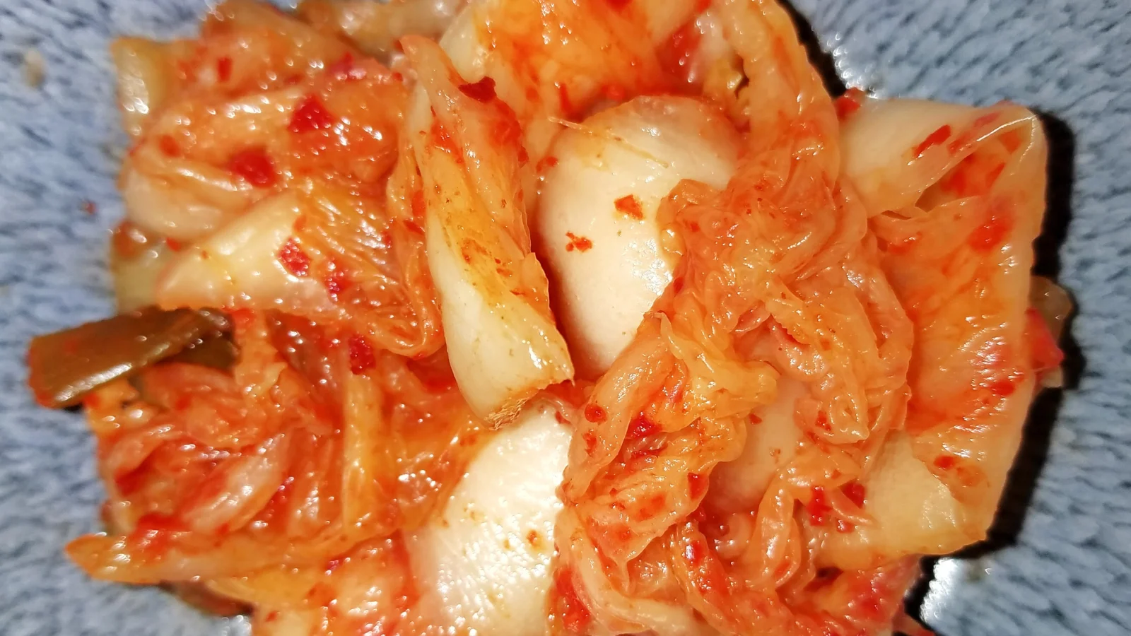 Kimchi: o que é, como fazer, ingredientes e onde comprar | Comidas Asiáticas: Kimchi coreano de acelga fermentada