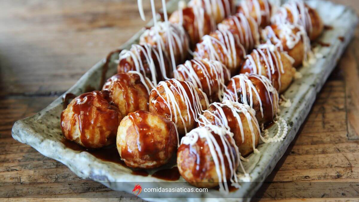 Takoyaki: o que é? Curiosidades e como preparar! | Comidas Asiáticas Takoyaki: o que é? Curiosidades e como preparar!