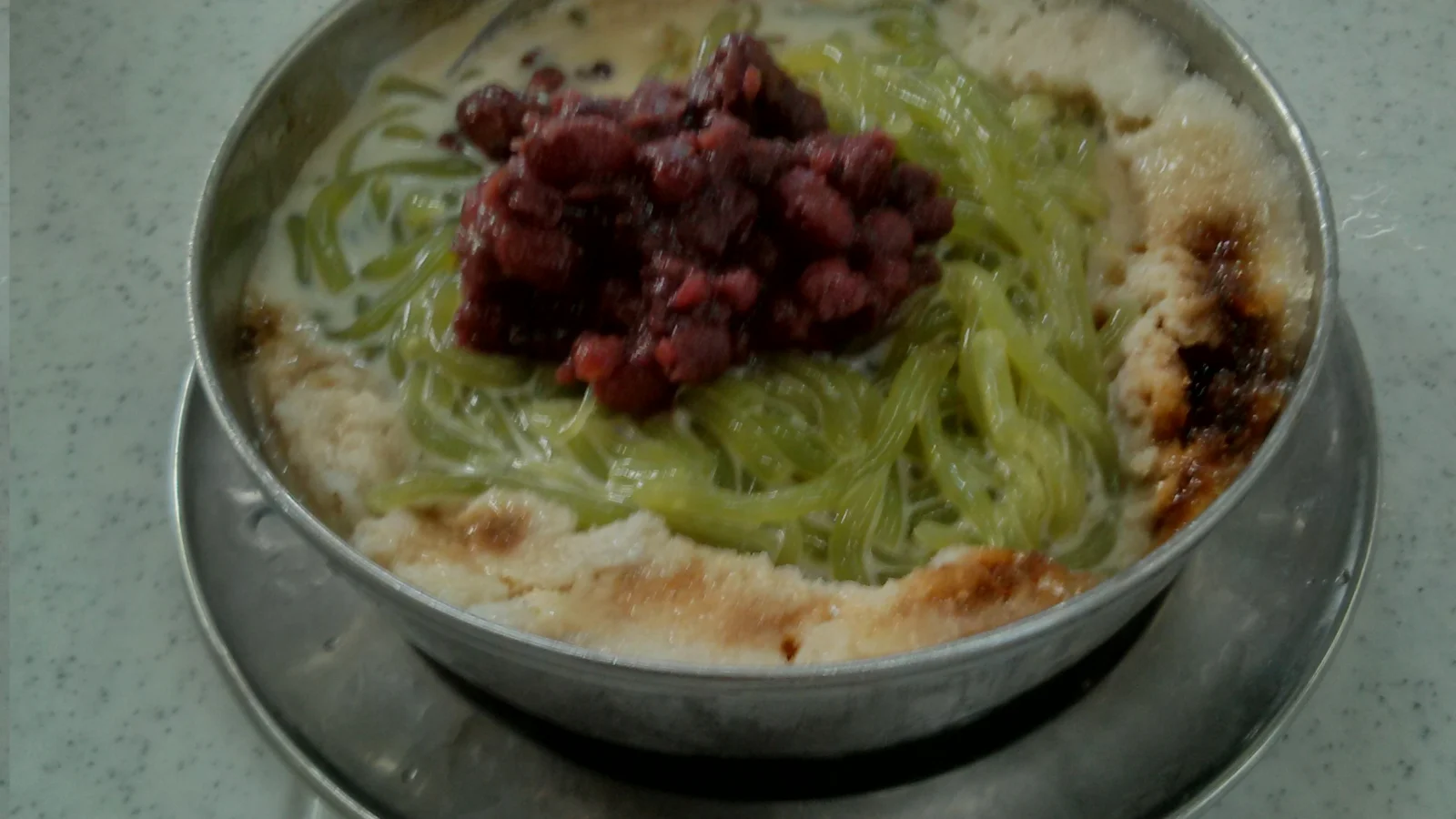 Cendol: O Que é e Como Fazer a Sobremesa Gelada do Sudeste Asiático