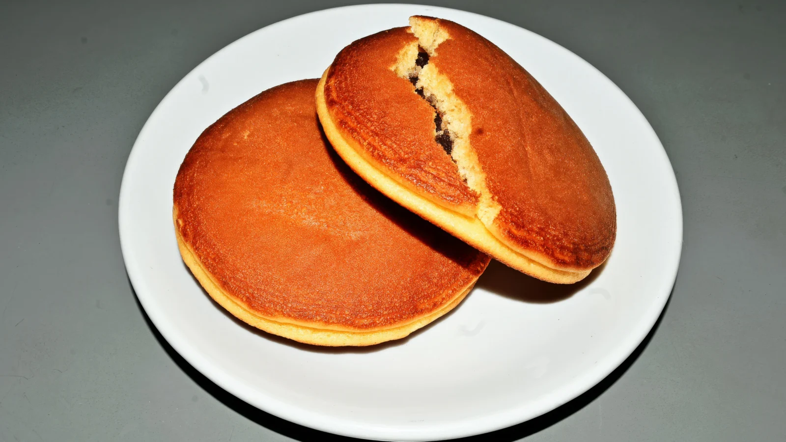 Dorayaki: O Que é e Como Fazer o Doce do Doraemon | Comidas Asiáticas: Dorayaki: O Que é e Como Fazer o Doce do Doraemon