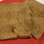 Kaya Toast: A Torrada de Singapura com Coco e Ovos | Comidas Asiáticas: Kaya toast de Singapura com pão torrado, manteiga e creme de coco