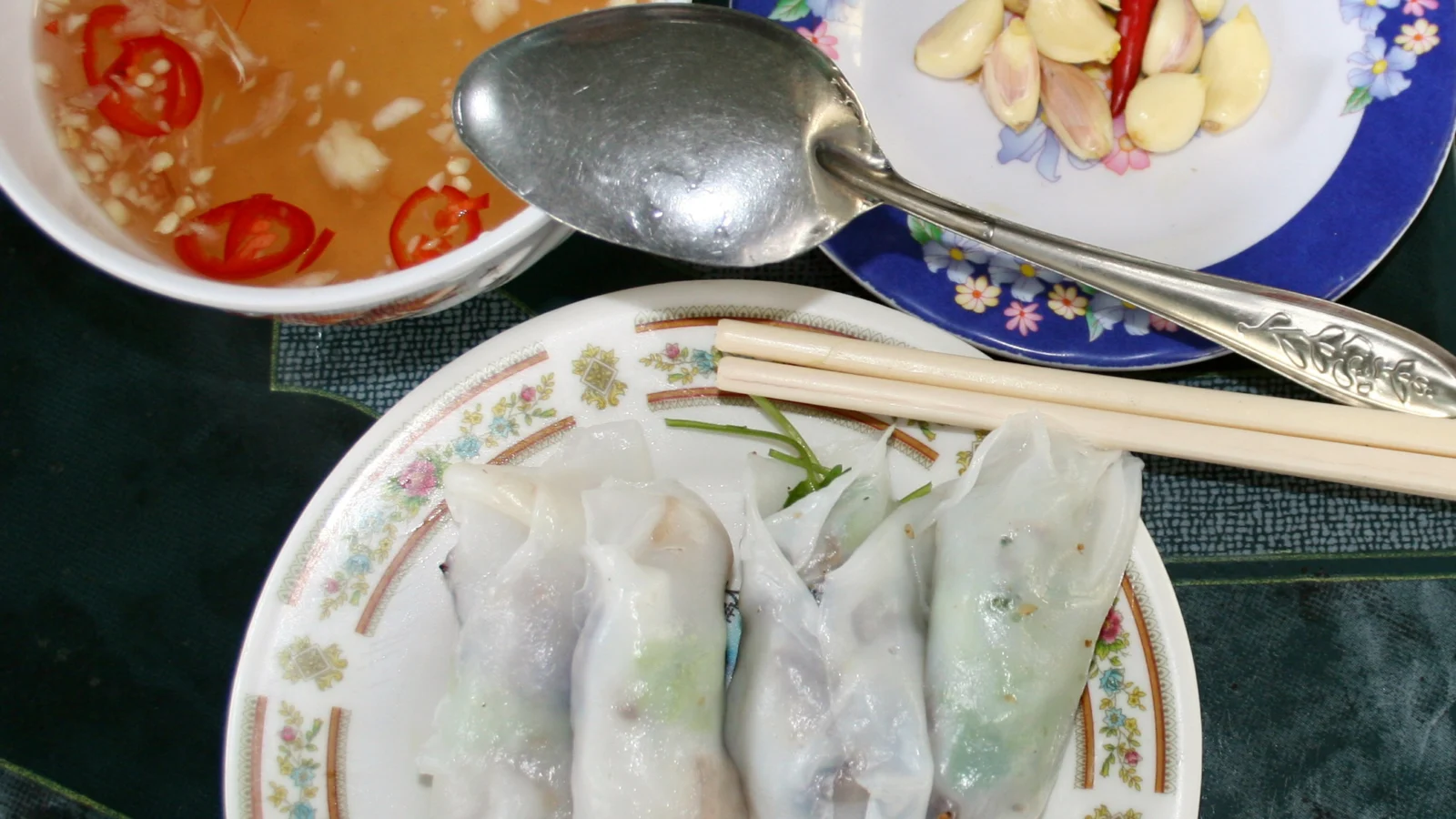 Bánh Cuốn: O Que É e Como Fazer o Rolinho Vietnamita