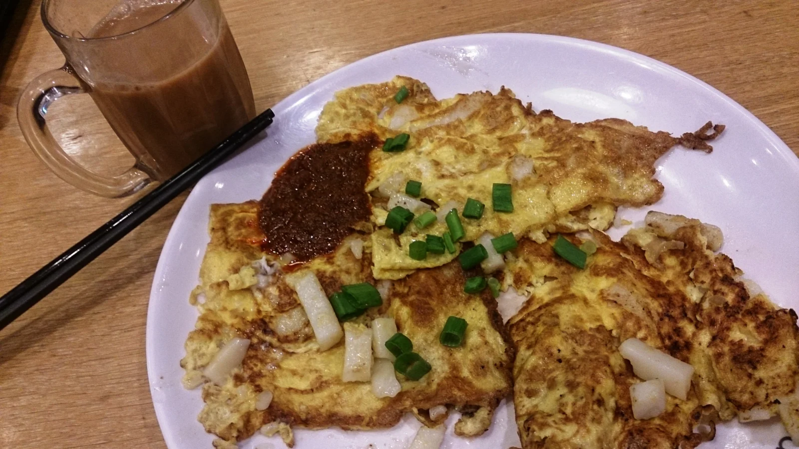 Carrot Cake de Singapura: O Que É e Como Fazer Chai Tow Kway