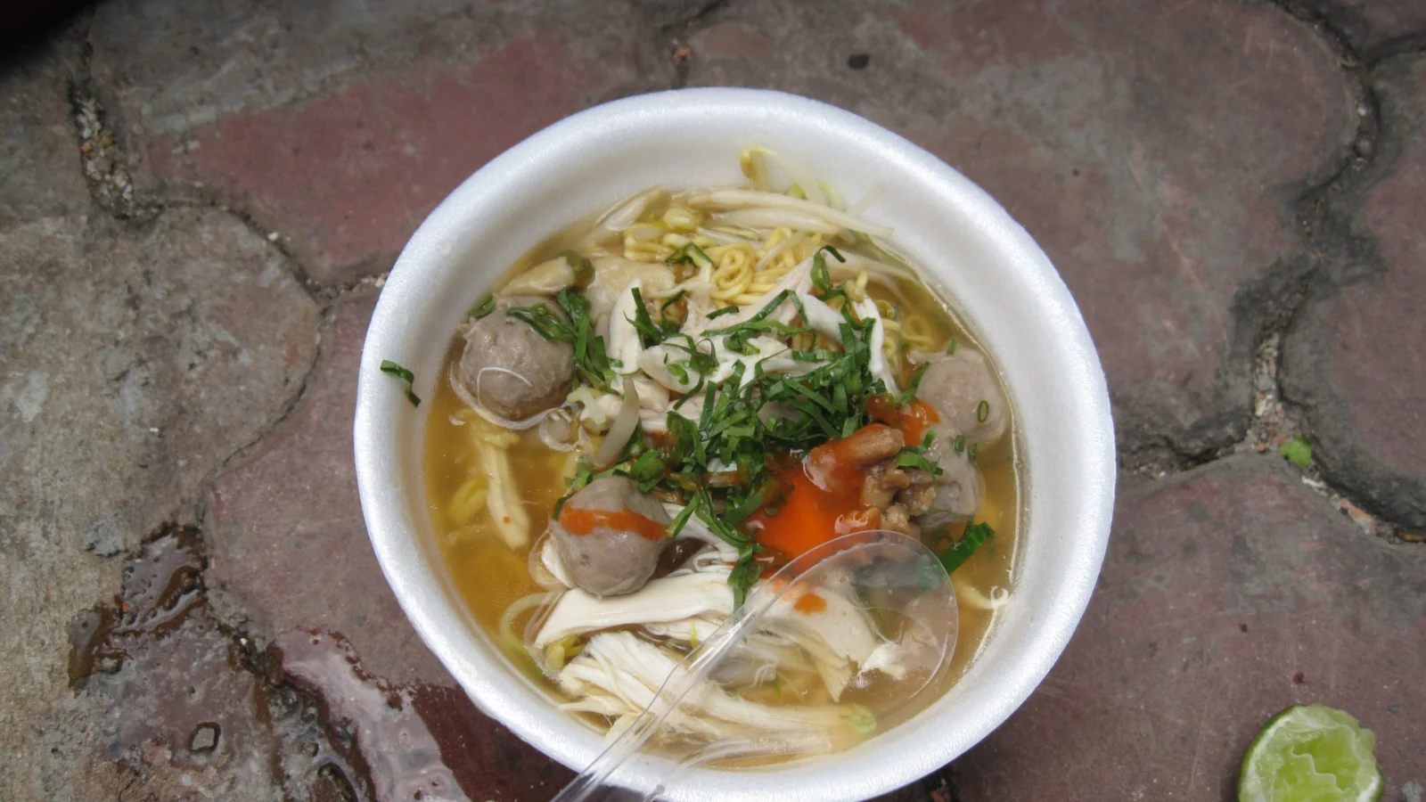 Kuy Teav: O Que É e Como Fazer a Sopa Cambojana