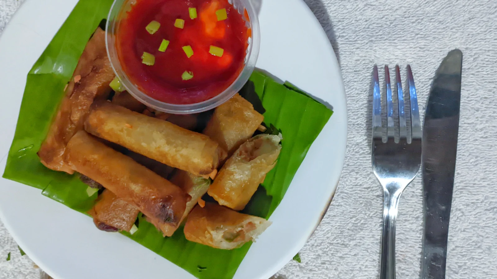Lumpia Filipina: O Que É e Como Fazer o Rolinho Crocante