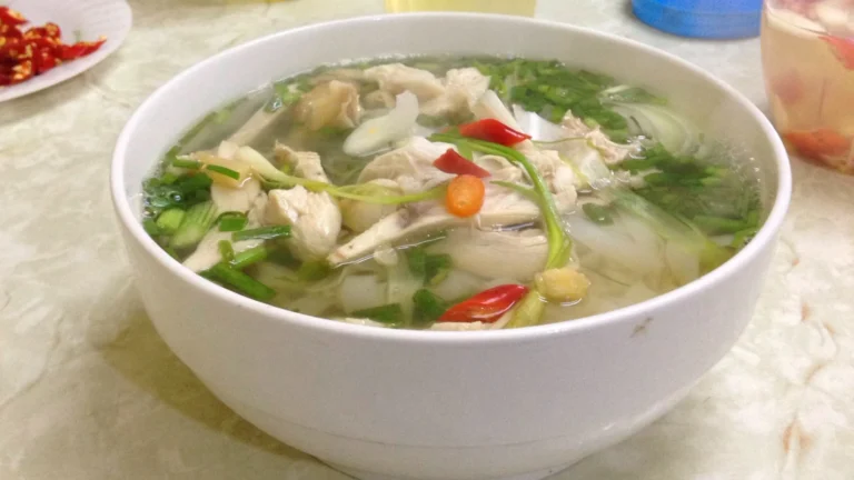 Pho Ga: Como Fazer a Sopa Vietnamita de Frango | Comidas Asiáticas: Pho Ga: Como Fazer a Sopa Vietnamita de Frango