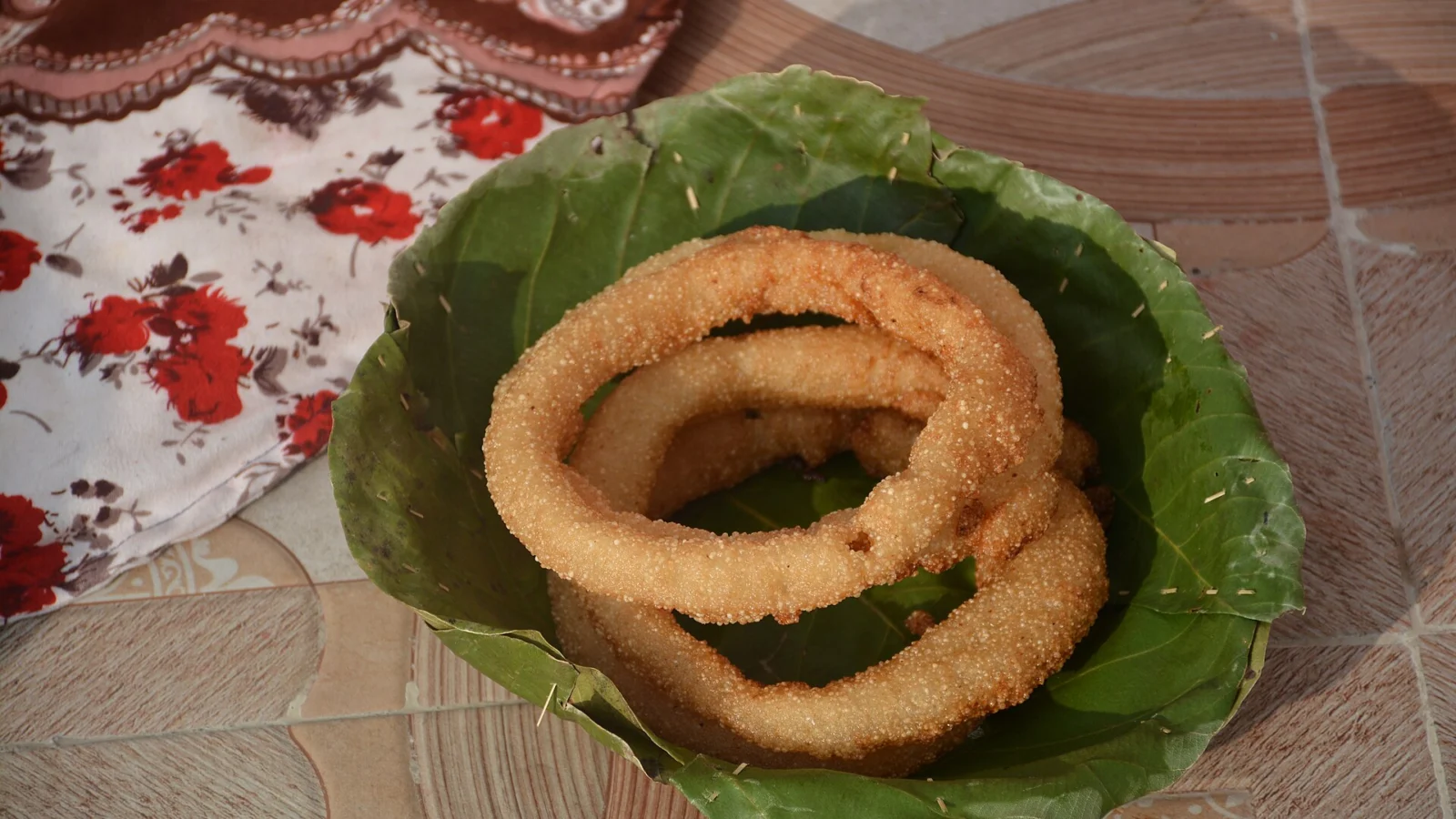 Sel Roti: O Que É e Como Fazer a Rosquinha de Arroz do Nepal