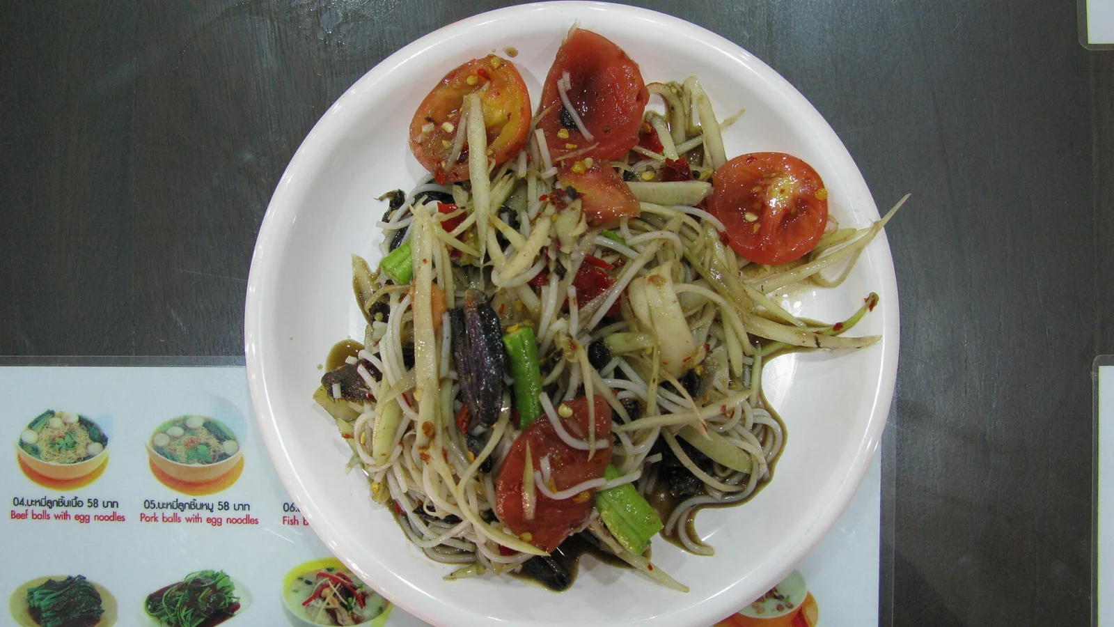 Som Tam: Receita da Salada Tailandesa de Mamão Verde